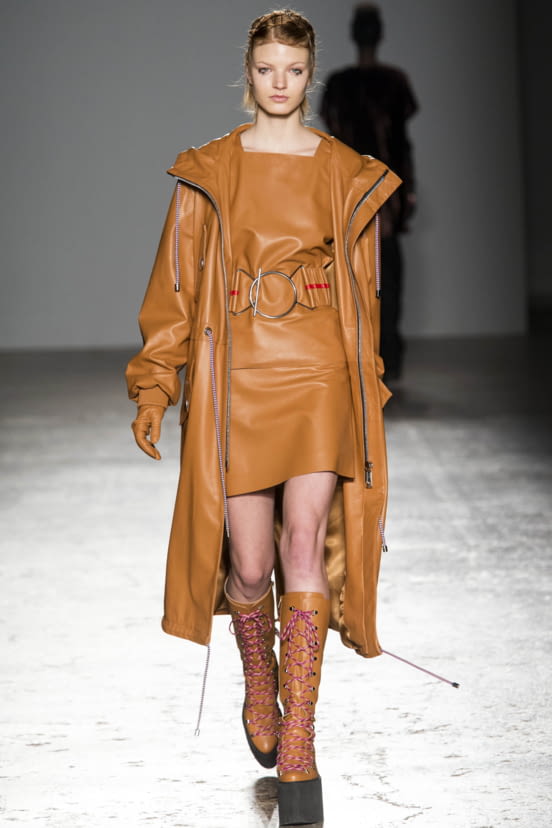 woman<br>F/W 17