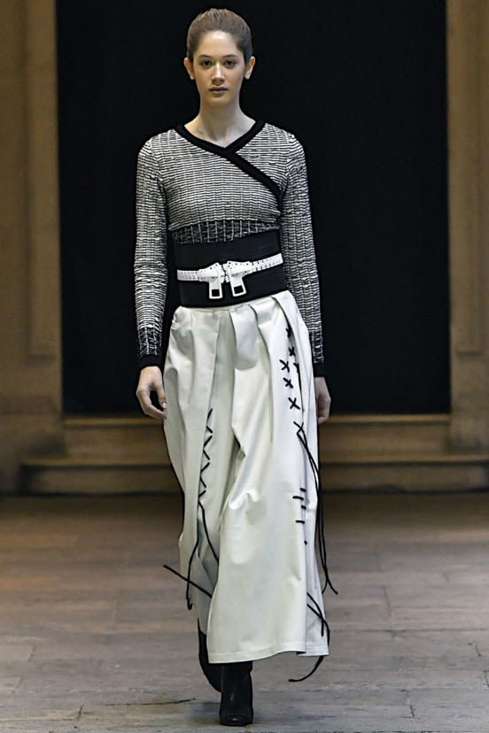 woman<br>FW19
