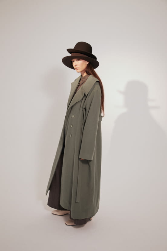 woman<br>FW19