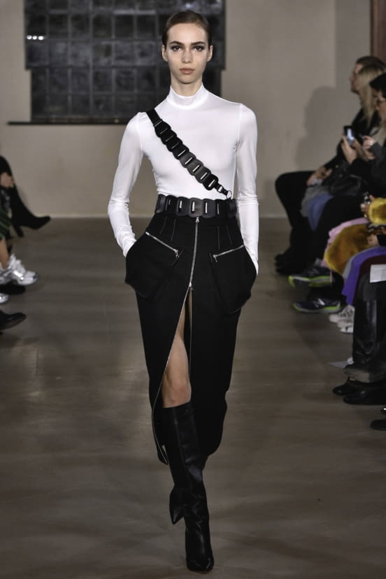 woman<br>FW19