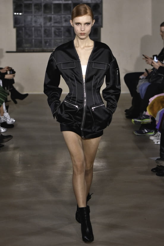 woman<br>FW19