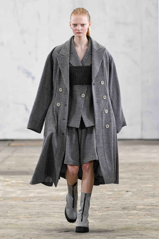 woman<br>FW20