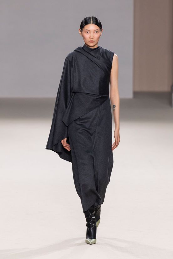 woman<br>FW24