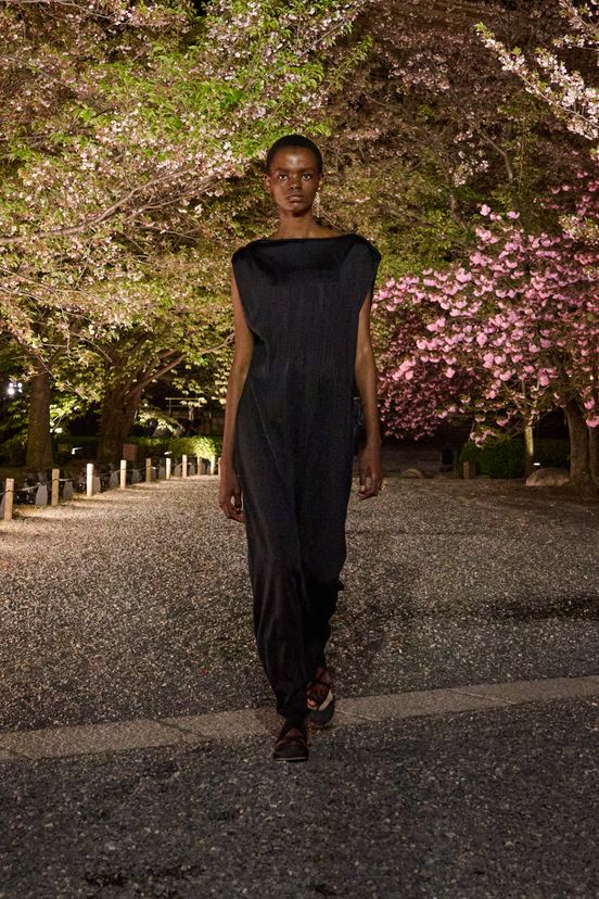 woman<br>Pre-Fall 2025