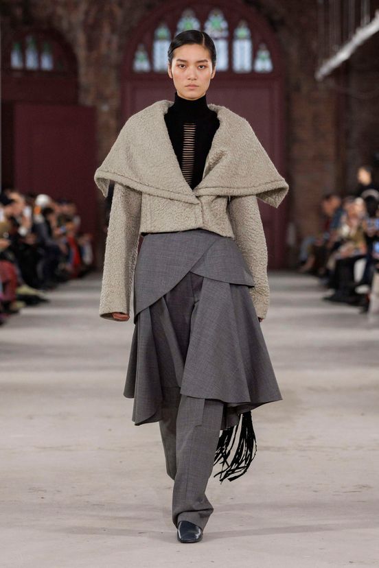 woman<br>FW26
