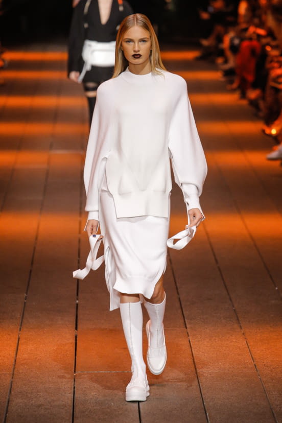 woman<br>S/S 17