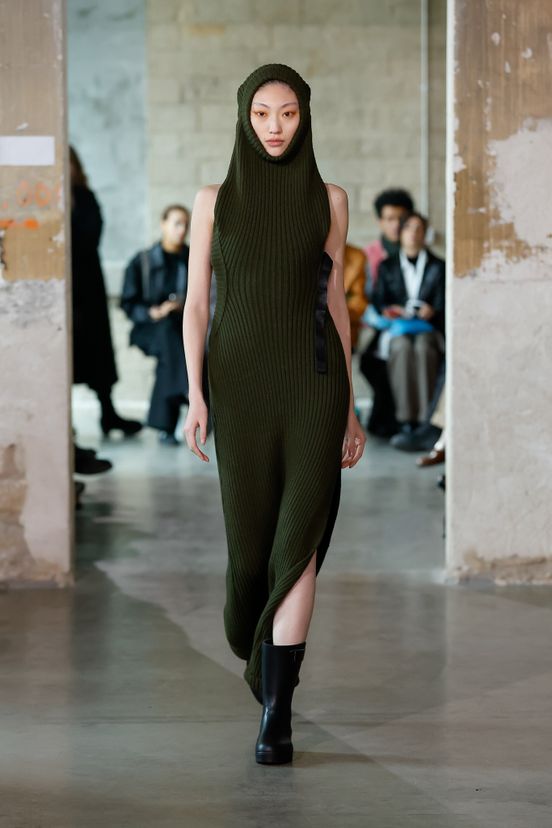 woman<br>FW23