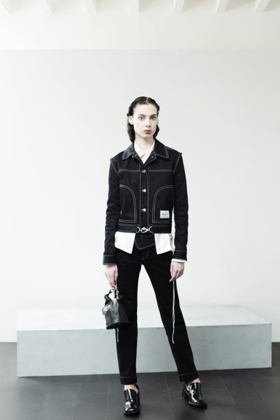 woman<br>FW21