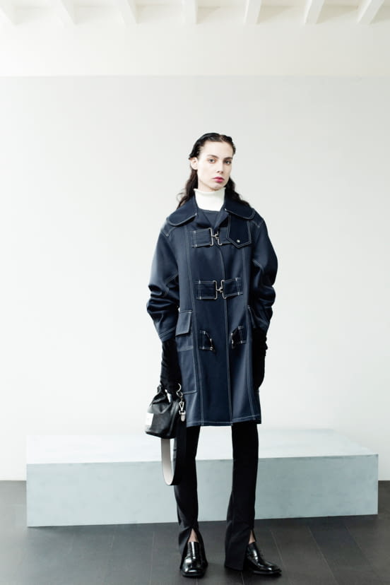 woman<br>FW21