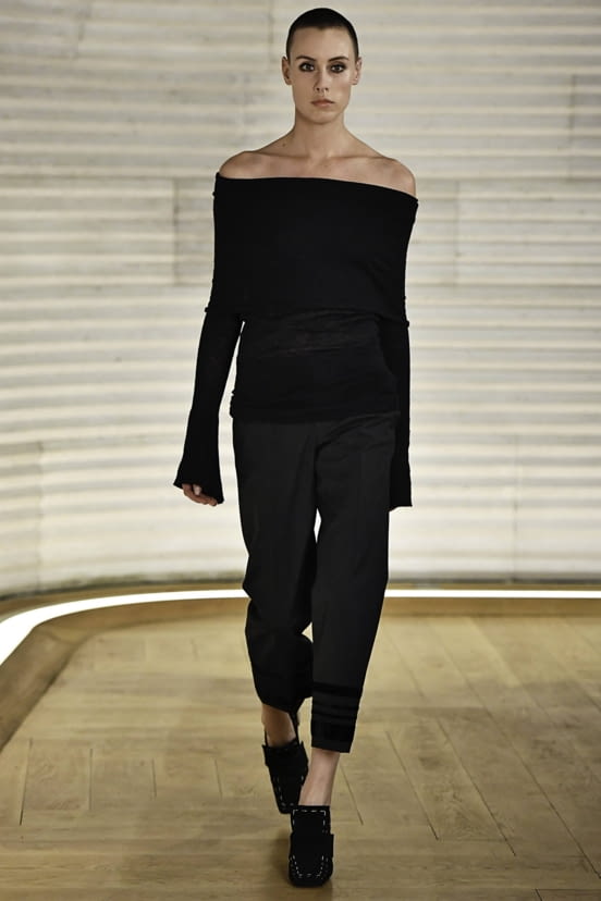 woman<br>FW19