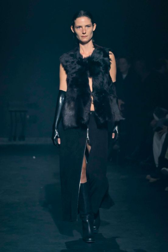 woman<br>FW23