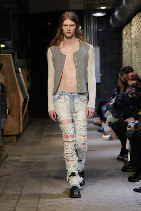 woman<br>FW22