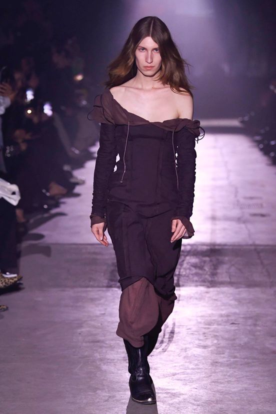 woman<br>FW23