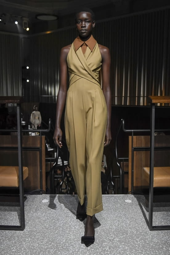 woman<br>FW20