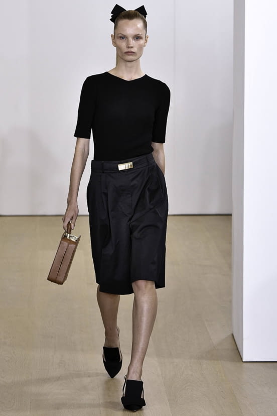 woman<br>SS19