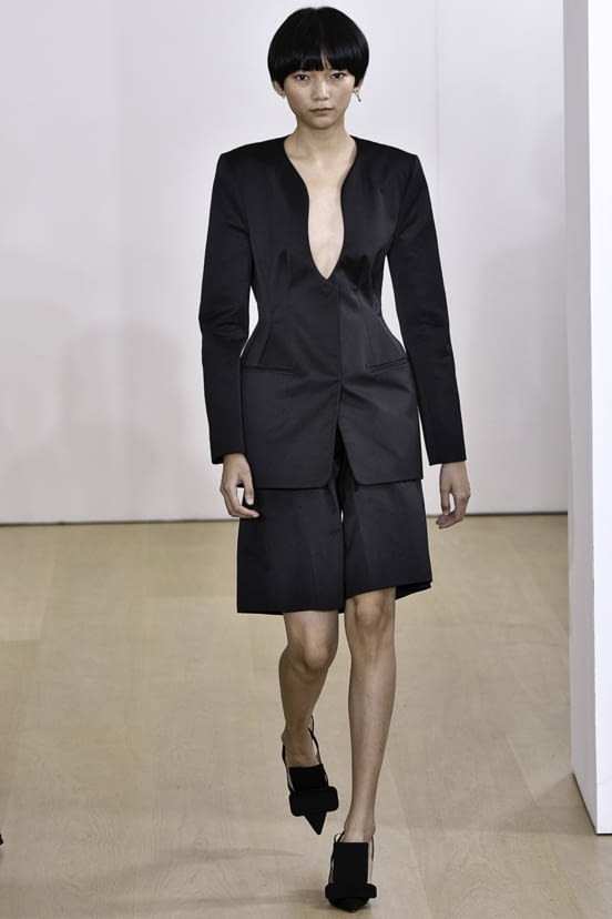 woman<br>SS19