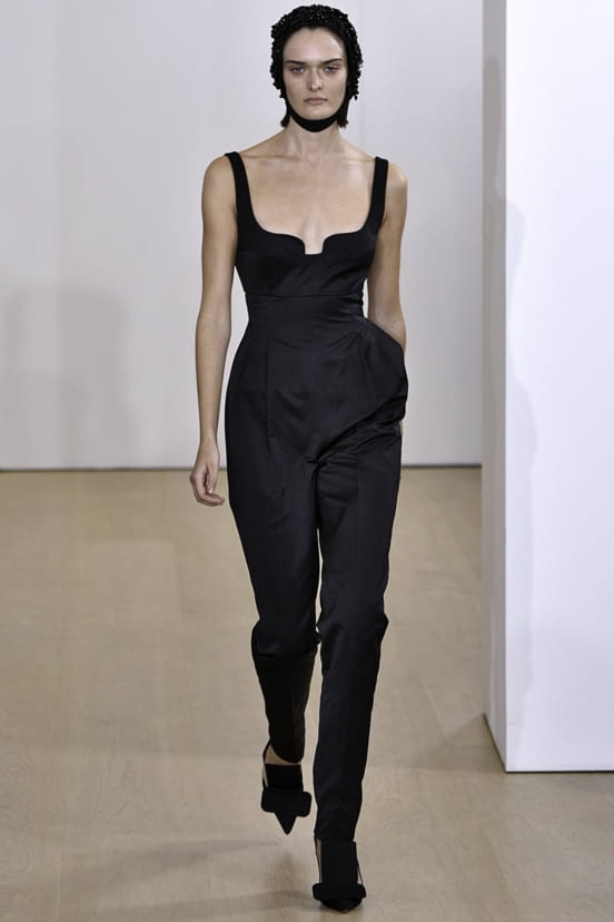 woman<br>SS19