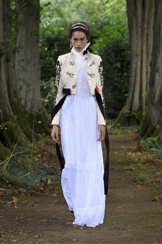 woman<br>SS21