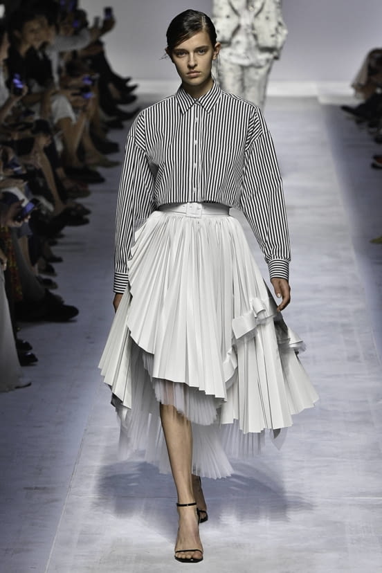 woman<br>SS19
