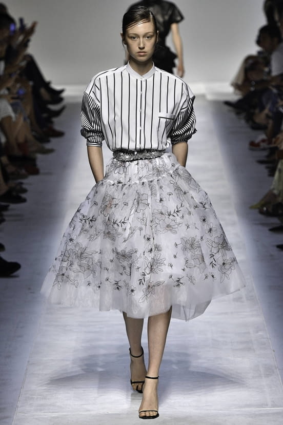 woman<br>SS19