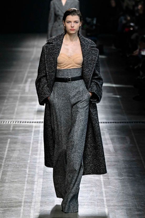 woman<br>FW24