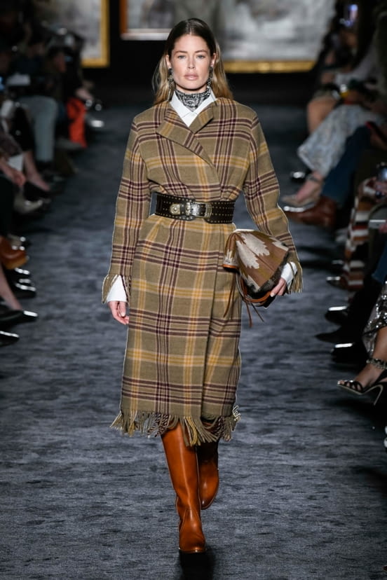 woman<br>FW20