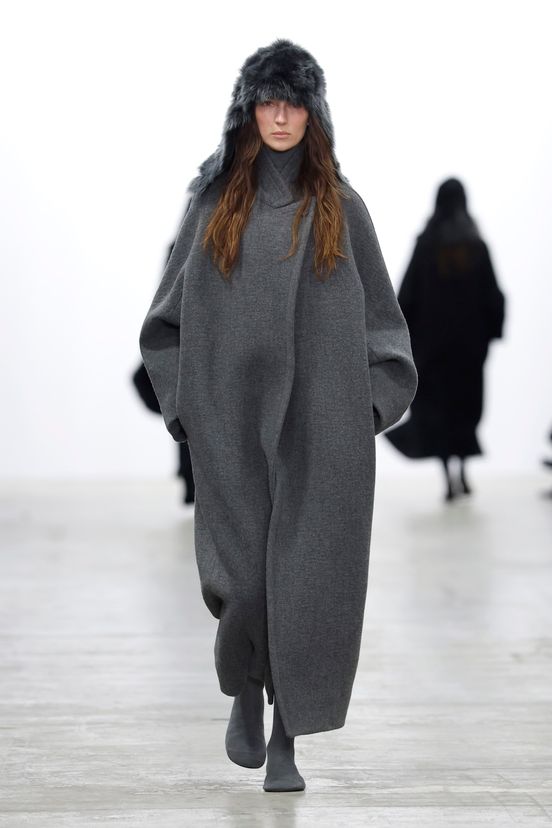 woman<br>FW26
