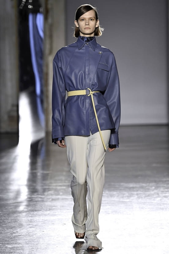 woman<br>FW19