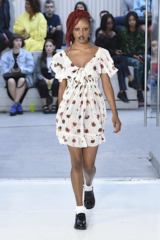 woman<br>SS20