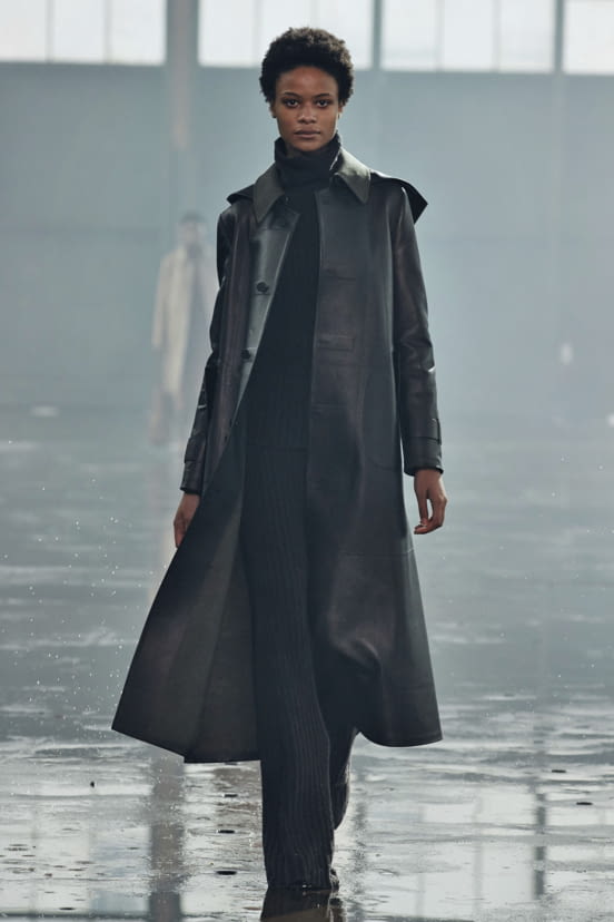 woman<br>FW21