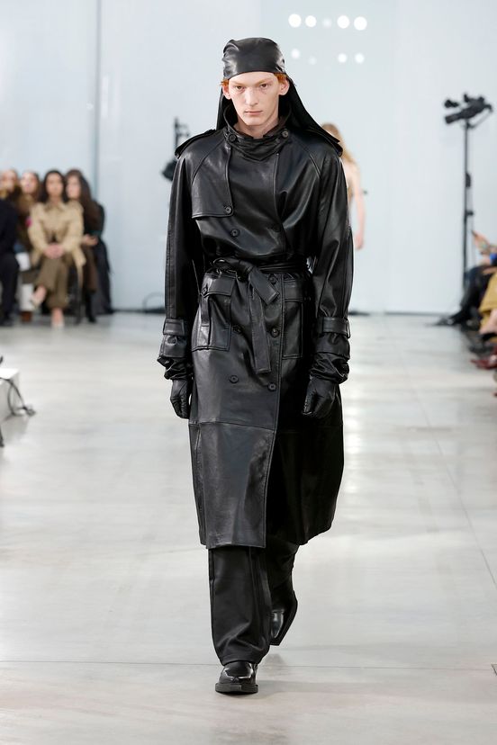 woman<br>FW25