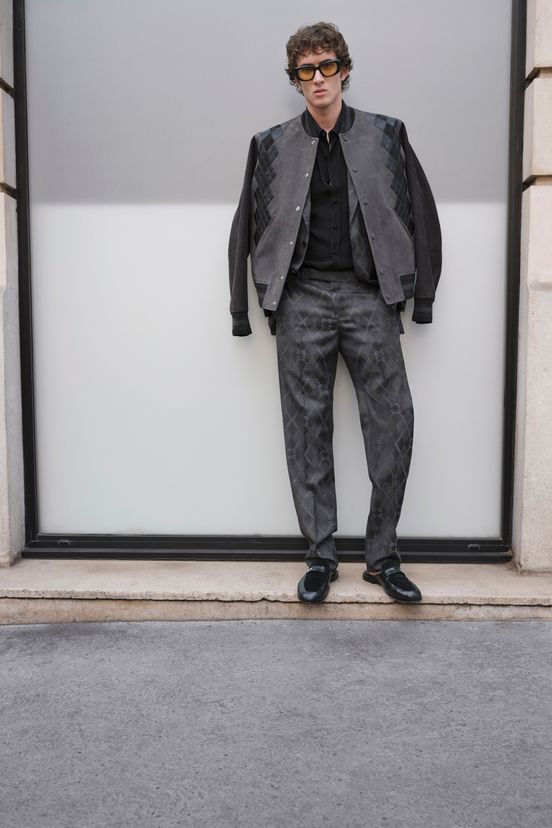 woman<br>Resort 2025