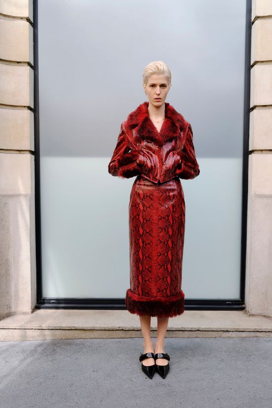 woman<br>Resort 2025