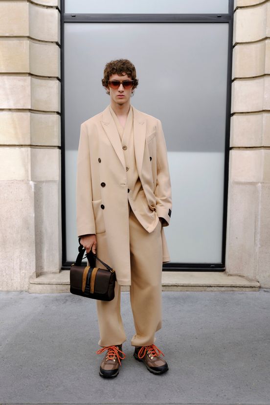 woman<br>Resort 2025