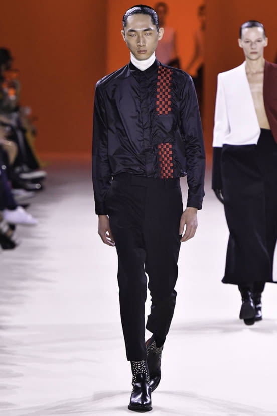 woman<br>FW19