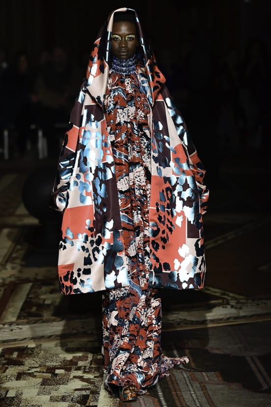 woman<br>FW19