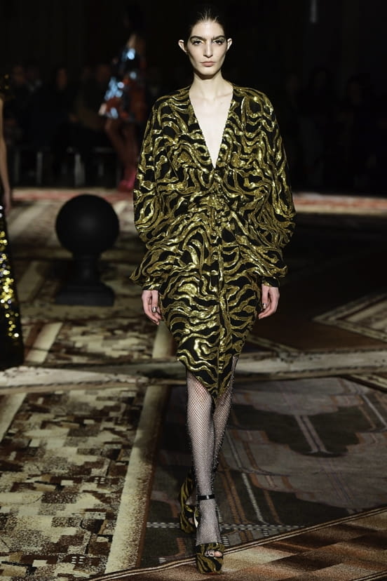 woman<br>FW19