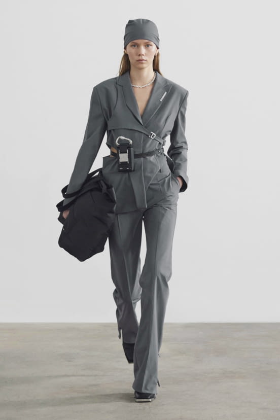 woman<br>FW21
