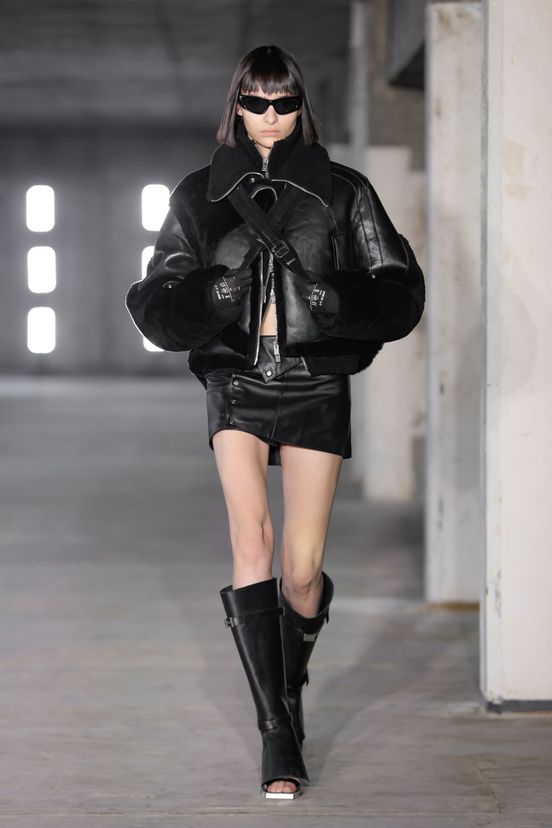 woman<br>FW23