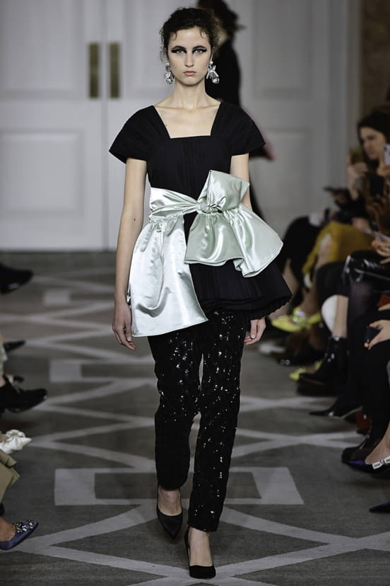 woman<br>FW19