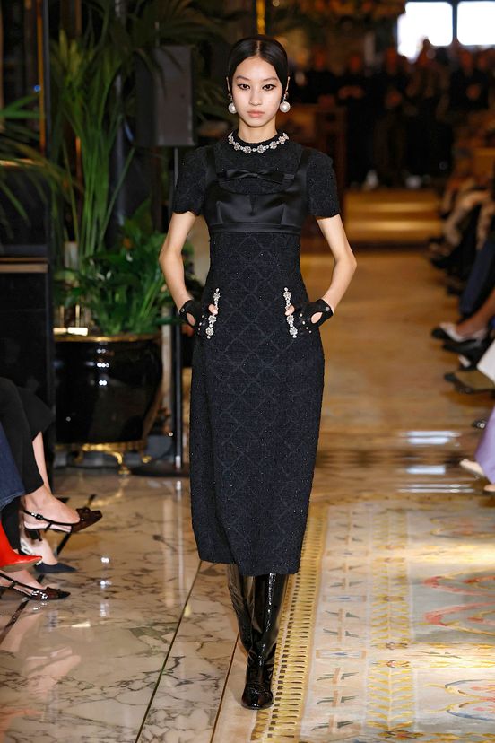 woman<br>FW25