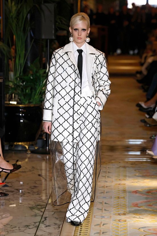woman<br>FW25