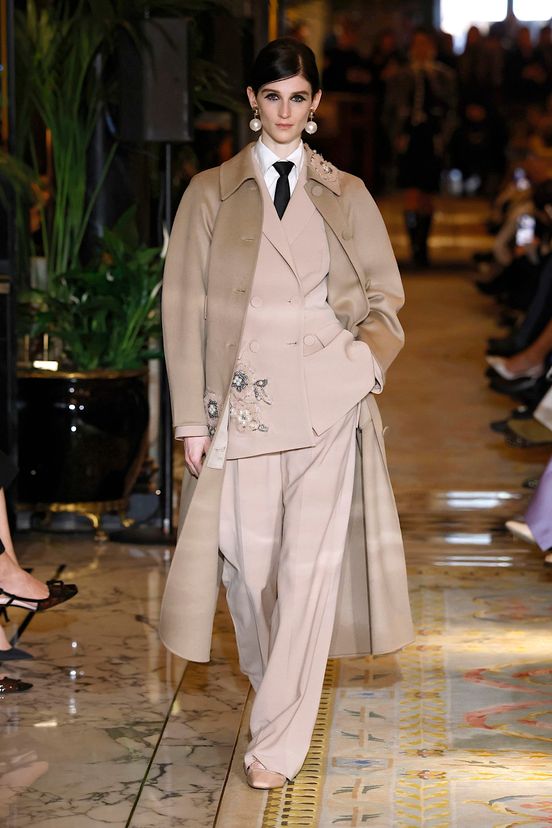 woman<br>FW25