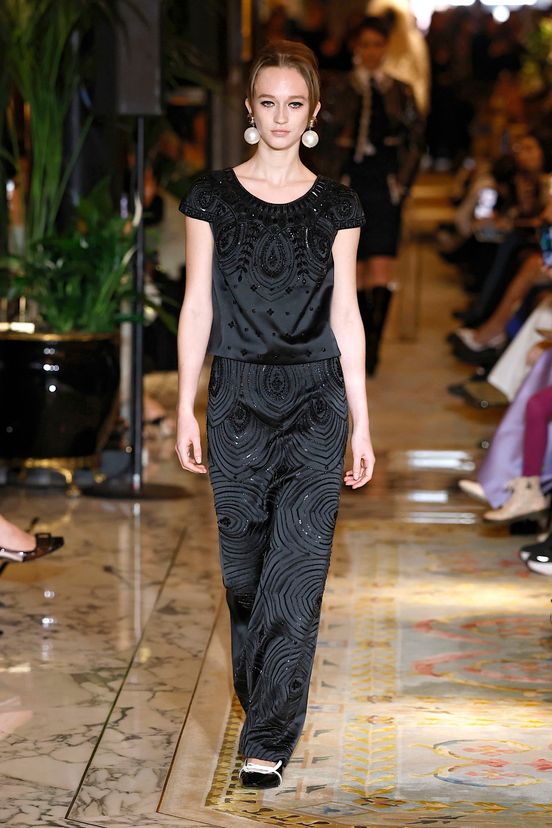 woman<br>FW25