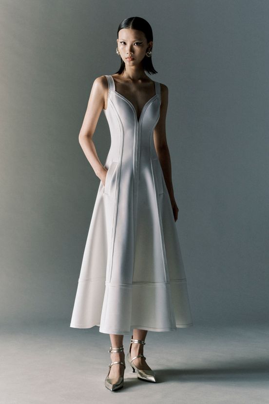 woman<br>Resort 2025