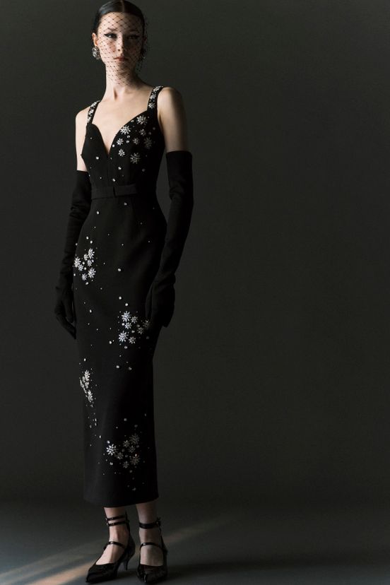 woman<br>Resort 2025