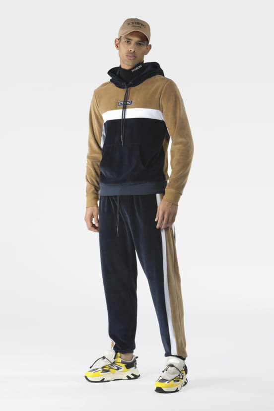 man<br>FW21