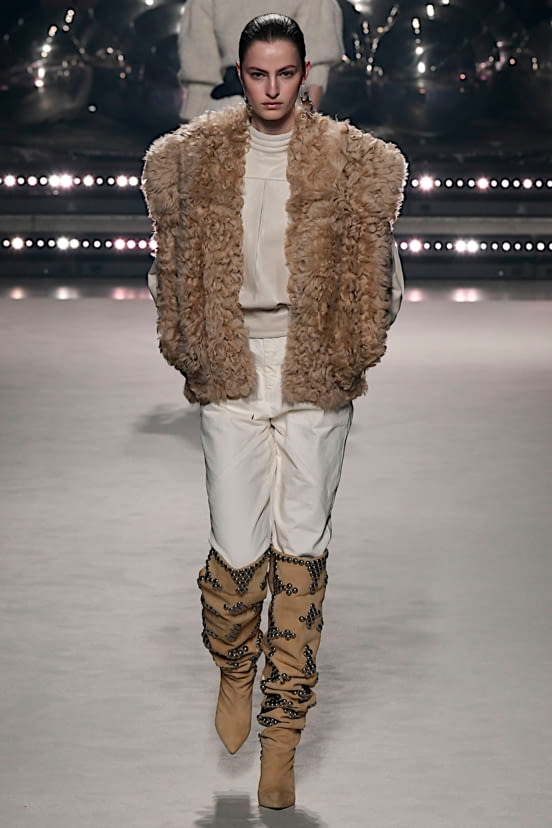 woman<br>FW20