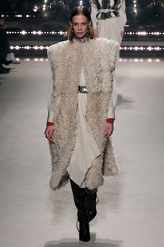 woman<br>FW20