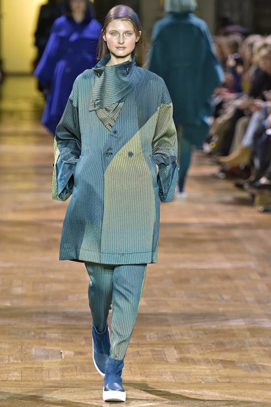 woman<br>F/W 17